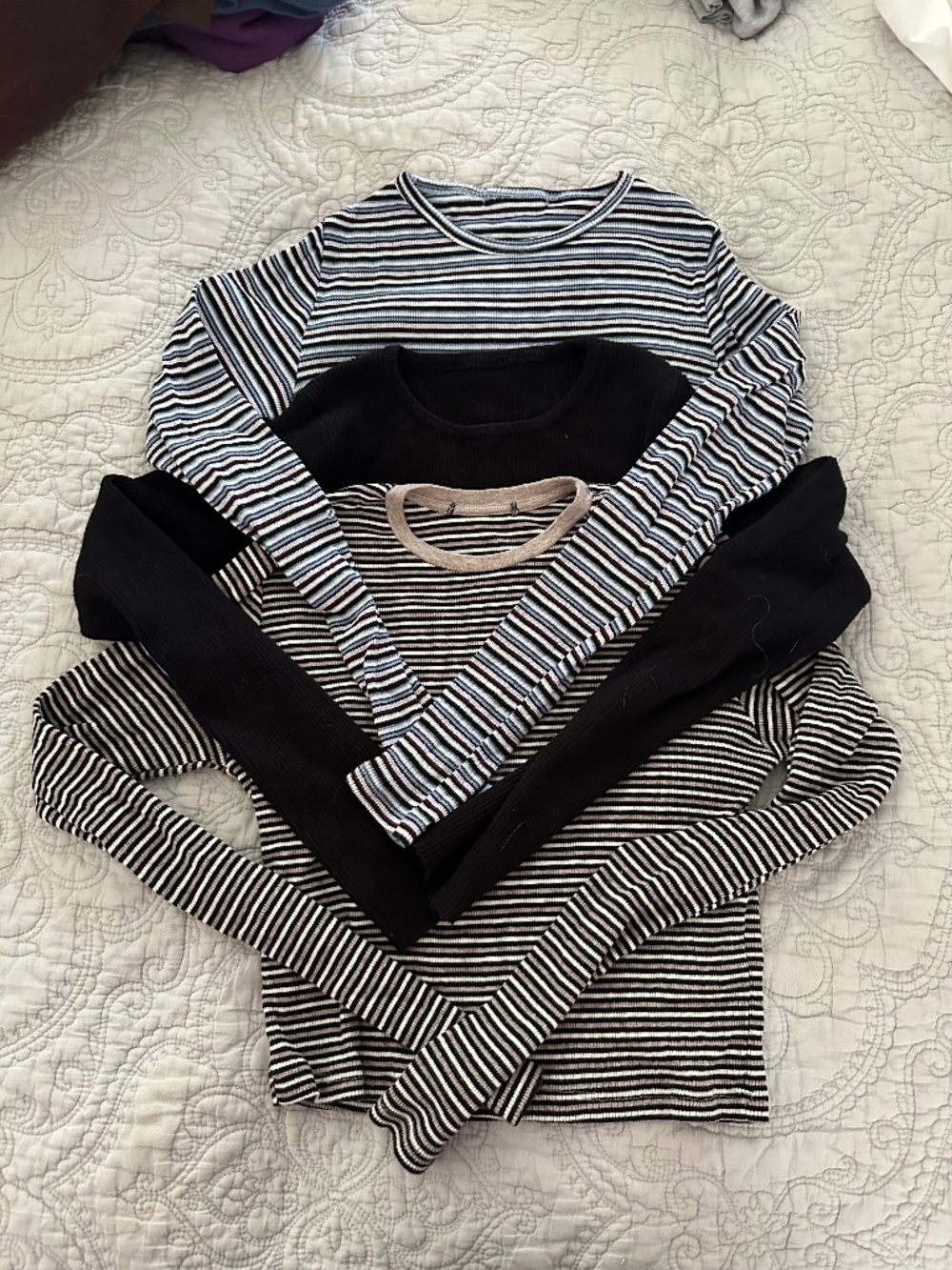 3 Brandy long-sleeve crew neck t-shirts